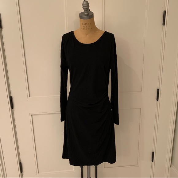 Dkny Dresses & Skirts - DKNY long sleeved ruched waist midi dress